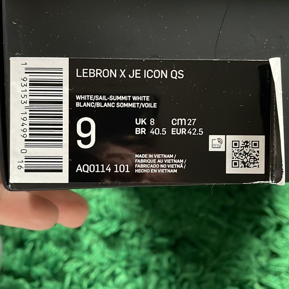 Nike Lebron x John Elliot Icon. Size 9 - Picture 5 of 5